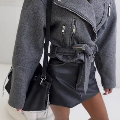 Dames élégante veste en cuir cropped avec fermeture éclair asymétrique et ceinture Chic und Stil