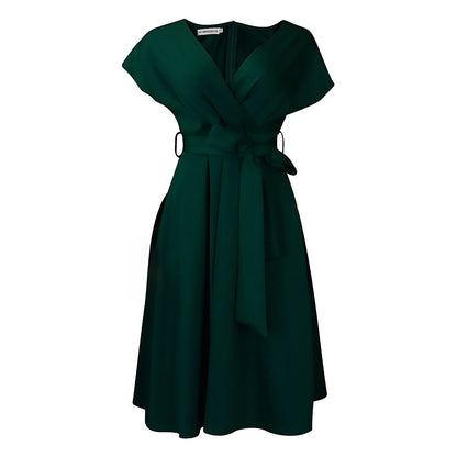 Robe portefeuille pour dames avec une ceinture élégante et une ligne raffinée Chic und Stil