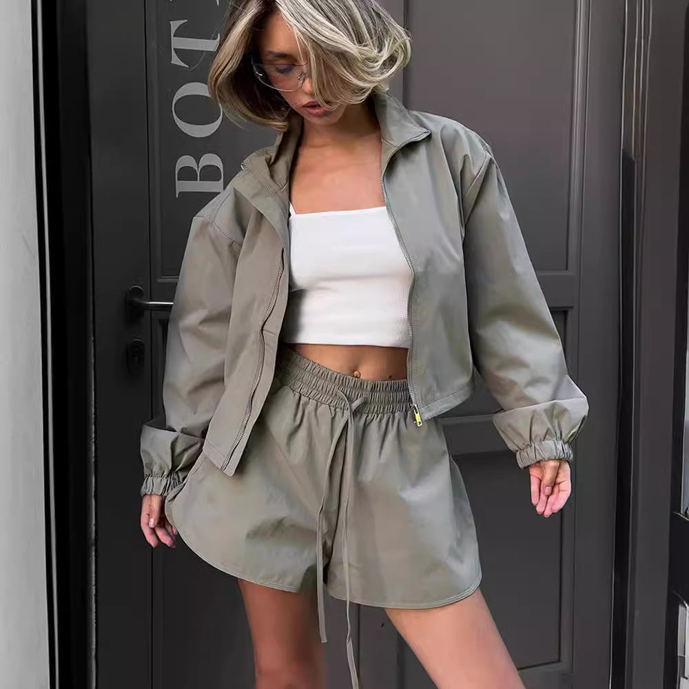 Chic and Style women's shorts and sports jacket set
