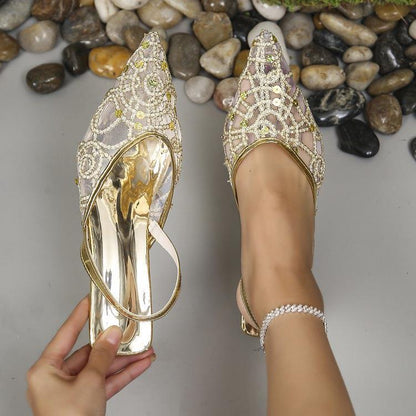 Dames Escarpins à talon ouvert élégants avec un motif en dentelle délicat et un talon bloc confortable Chic und Stil