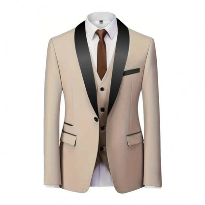 Costume élégant pour hommes avec une coupe slim et un revers en satin luxueux Chic und Stil