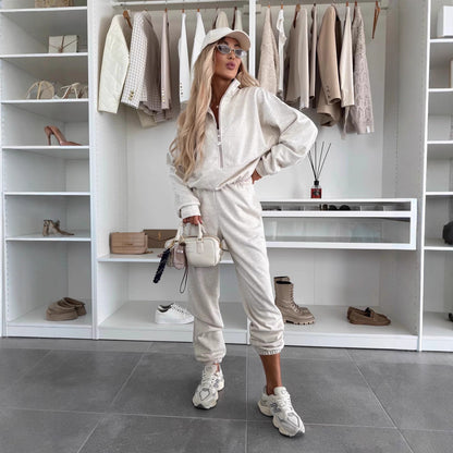 Dames confortable ensemble de loisirs avec col montant et poches plaquées Chic und Stil