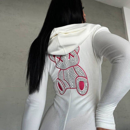Robe à capuche pour femmes avec motif d'ours scintillant et coupe ajustée Chic und Stil