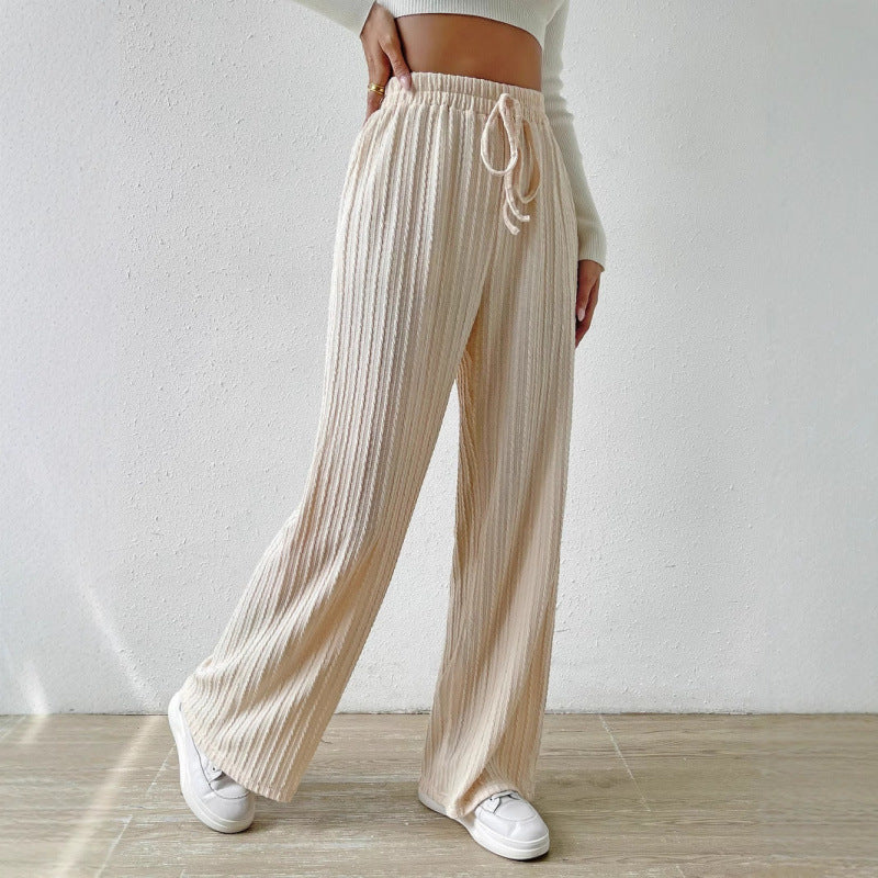 Comfortable casual pants for women in ribbed design Chic und Stil