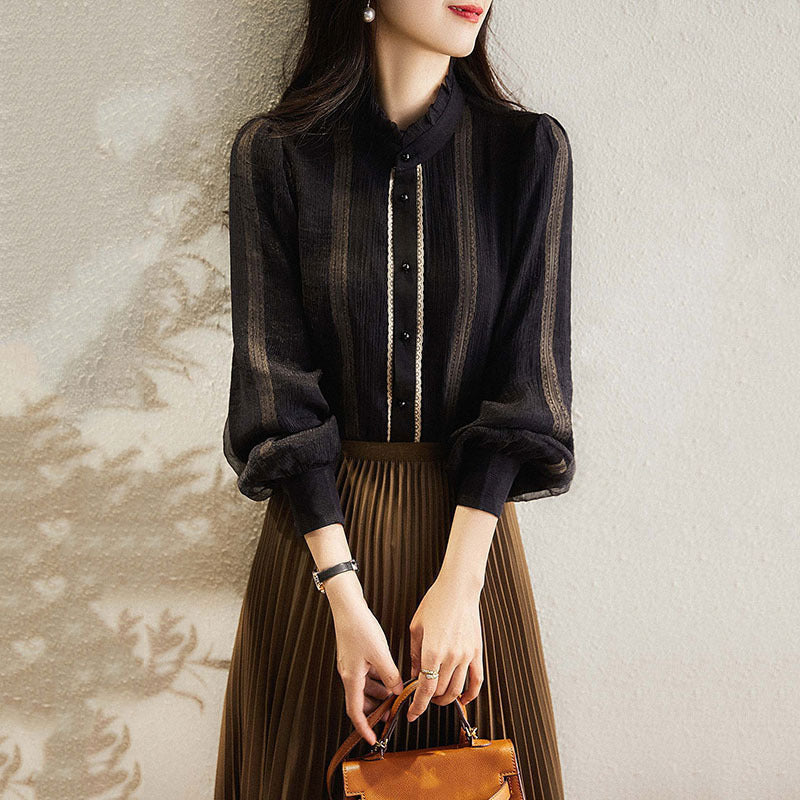 Blouse élégante à manches longues pour femmes avec col à volants et détails de boutons Chic und Stil