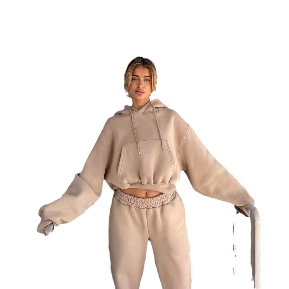 Chic and Style women's trendy cropped hoodie and relaxed jogger pants set