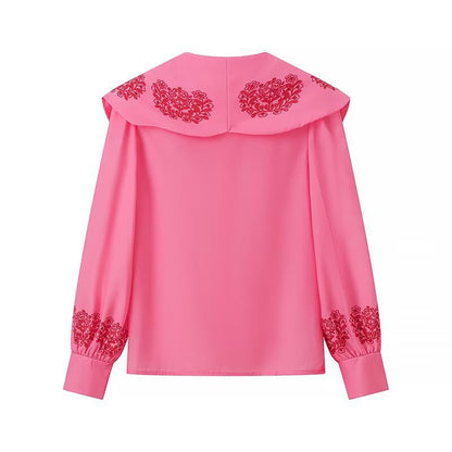 Blouse pour femme avec col volumineux et broderies florales Chic und Stil