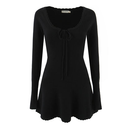 Pull en tricot pour femmes avec un élégant décolleté en V et un joli ourlet à volants Chic und Stil