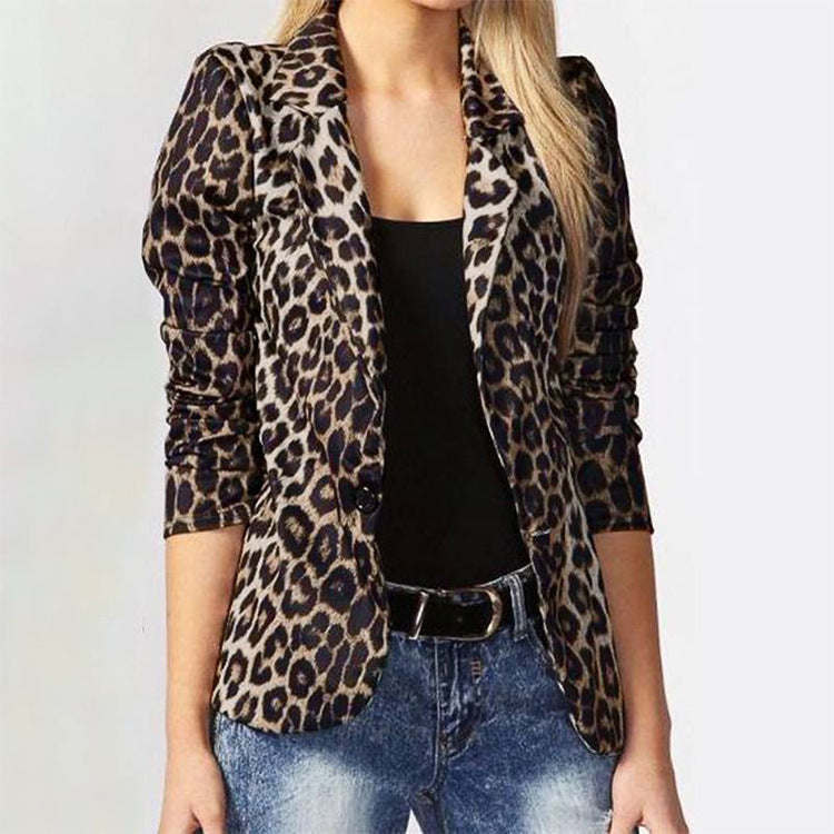 Blazer élégant pour femmes à motif léopard avec des détails raffinés Chic und Stil