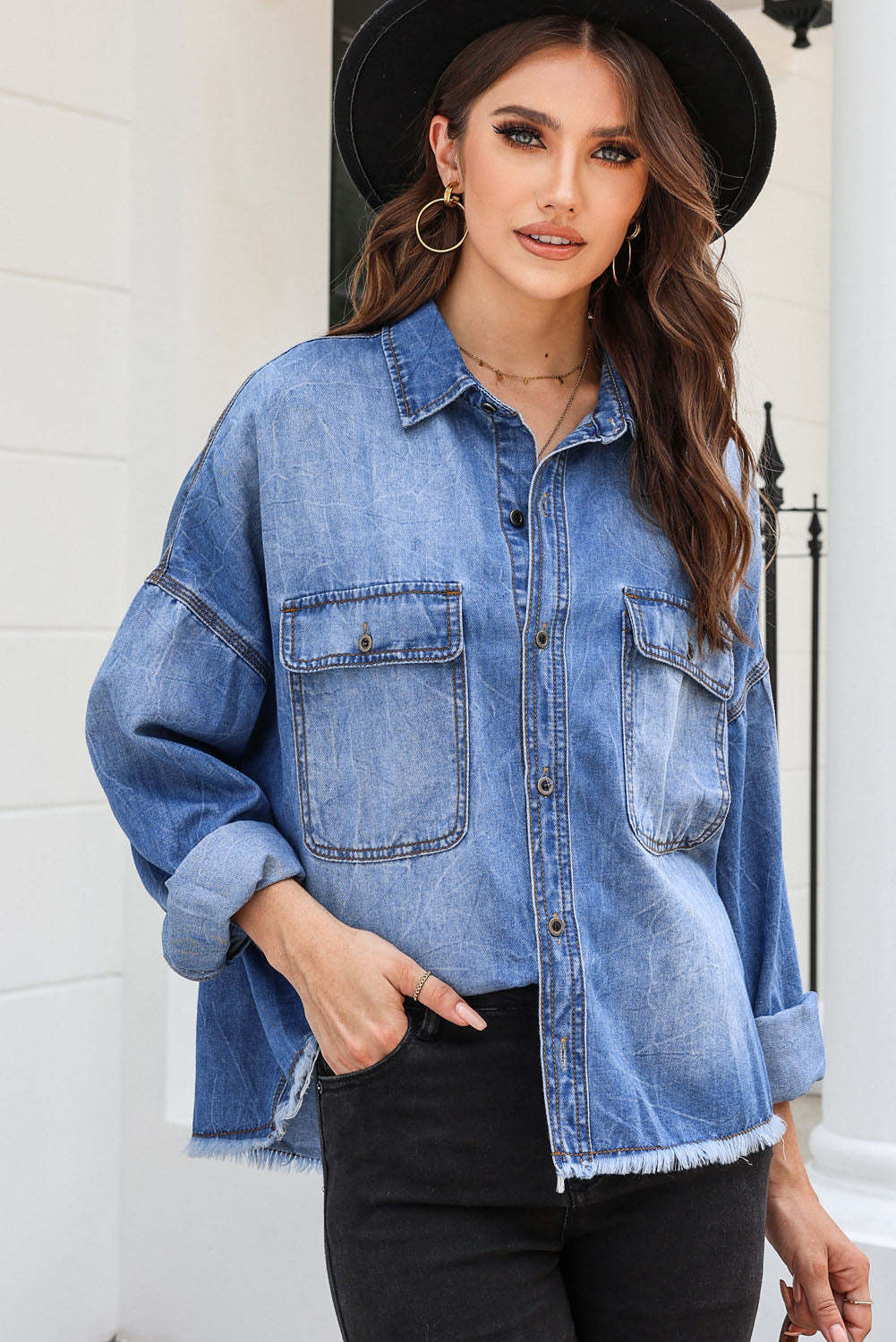 Chemise en jean oversize décontractée pour femmes avec poches plaquées Chic und Stil