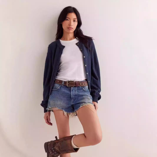 Cardigan pour femmes avec col rond et fermeture à boutons Chic und Stil