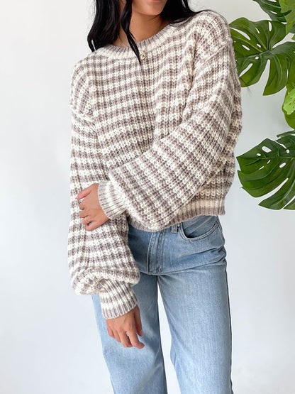 Femmes Pull en tricot court avec des manches évasées et un motif rayé Chic und Stil