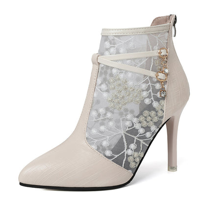 Bottes de cheville élégantes pour femmes avec un design transparent floral et un détail à la mode Chic und Stil