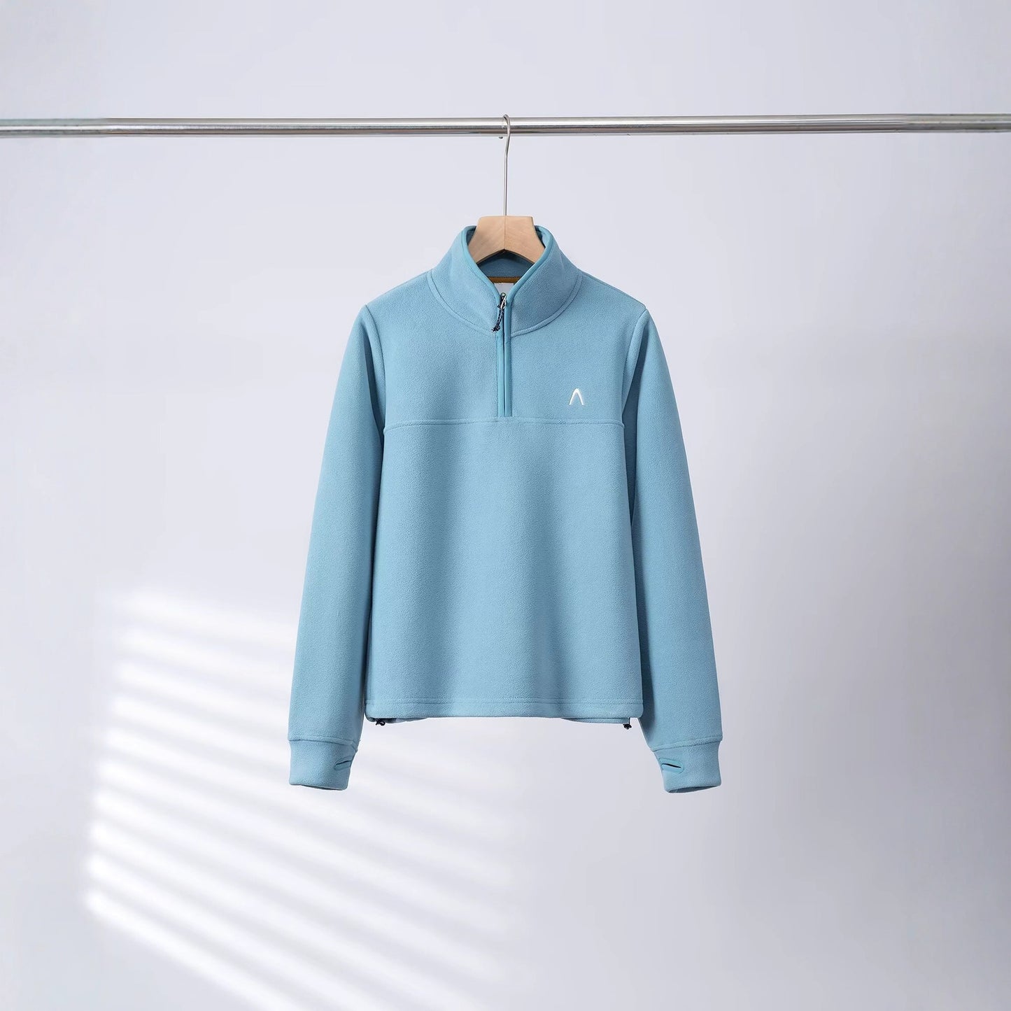 Pull en polaire pour femmes avec demi-fermeture éclair et poignets élastiques Chic & Stil