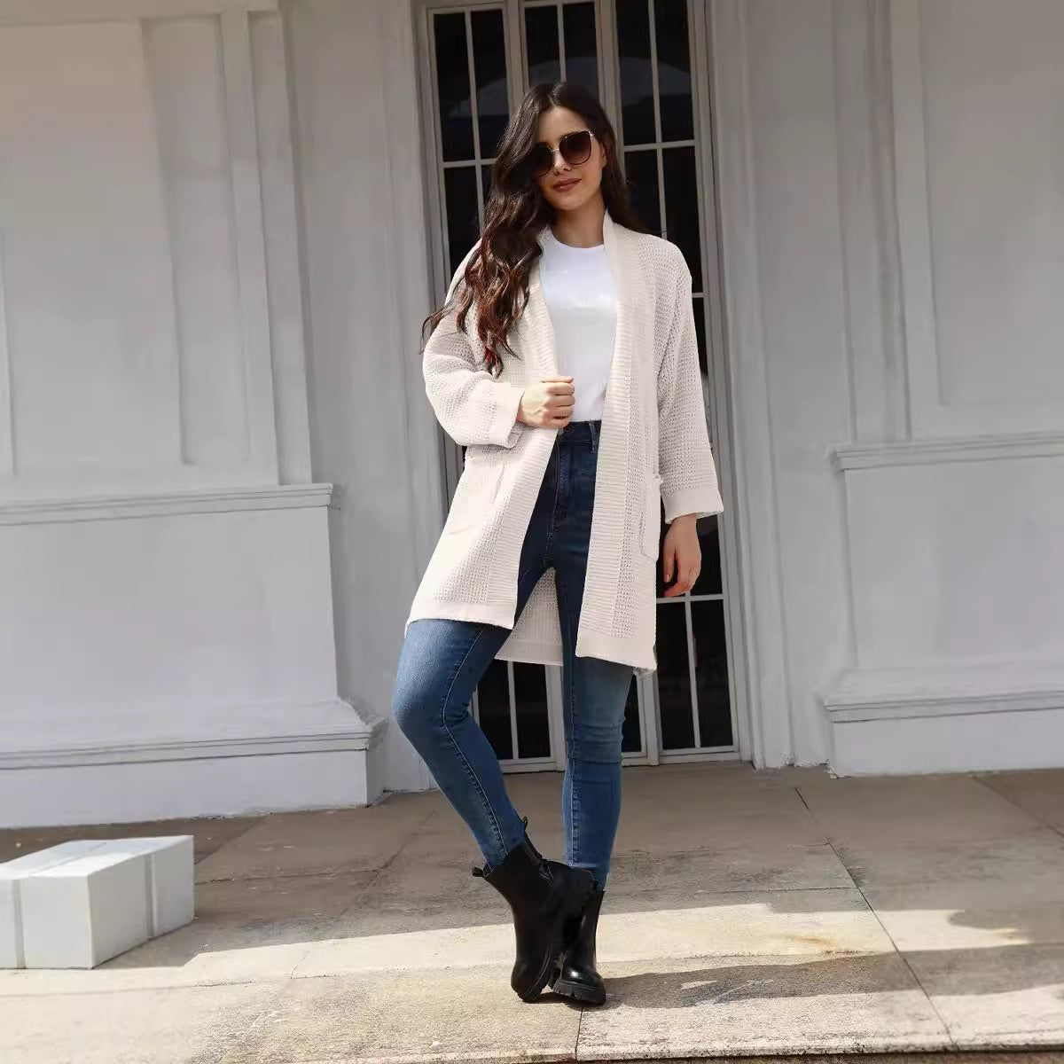 Cardigan en maille décontracté pour femmes avec poches ouvertes et motif gaufré moderne Chic und Stil