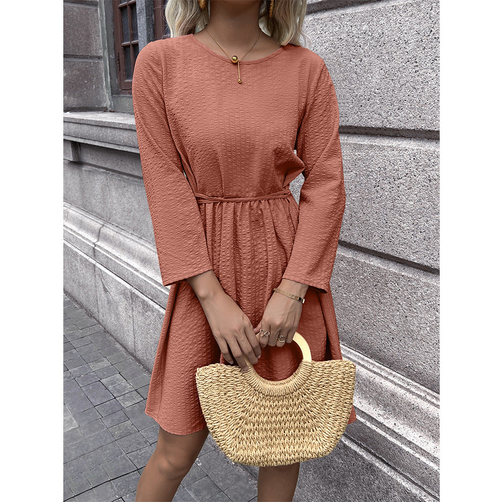 Robe décontractée pour femmes avec ceinture ajustable et manches 3/4 Chic und Stil