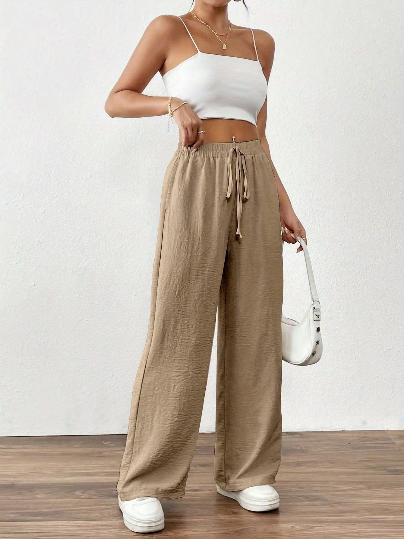 Wide Palazzo pants for women with elastic waistband and adjustable tie cord Chic and Style