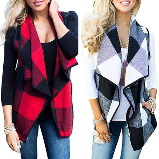 Women's cardigan in warm checkered material with side pockets Chic and Style