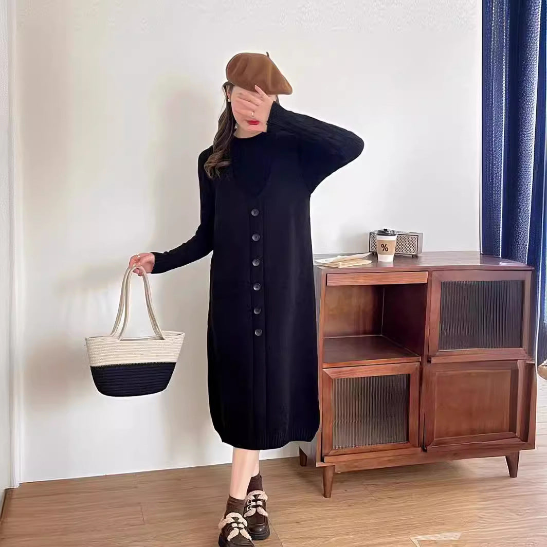 Robe en tricot durable pour femmes avec patte de boutonnage et poches Chic und Stil