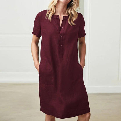 Robe chemise pour femmes avec poches pratiques et patte de boutonnage Chic und Stil