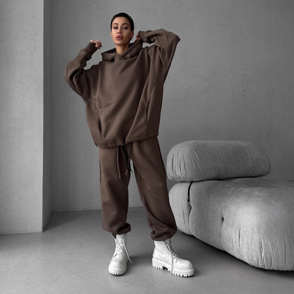Ladies oversized casual hoodie and chic jogger pants