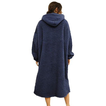 Men's cozy fleece bathrobe with hood and pockets Chic and Style