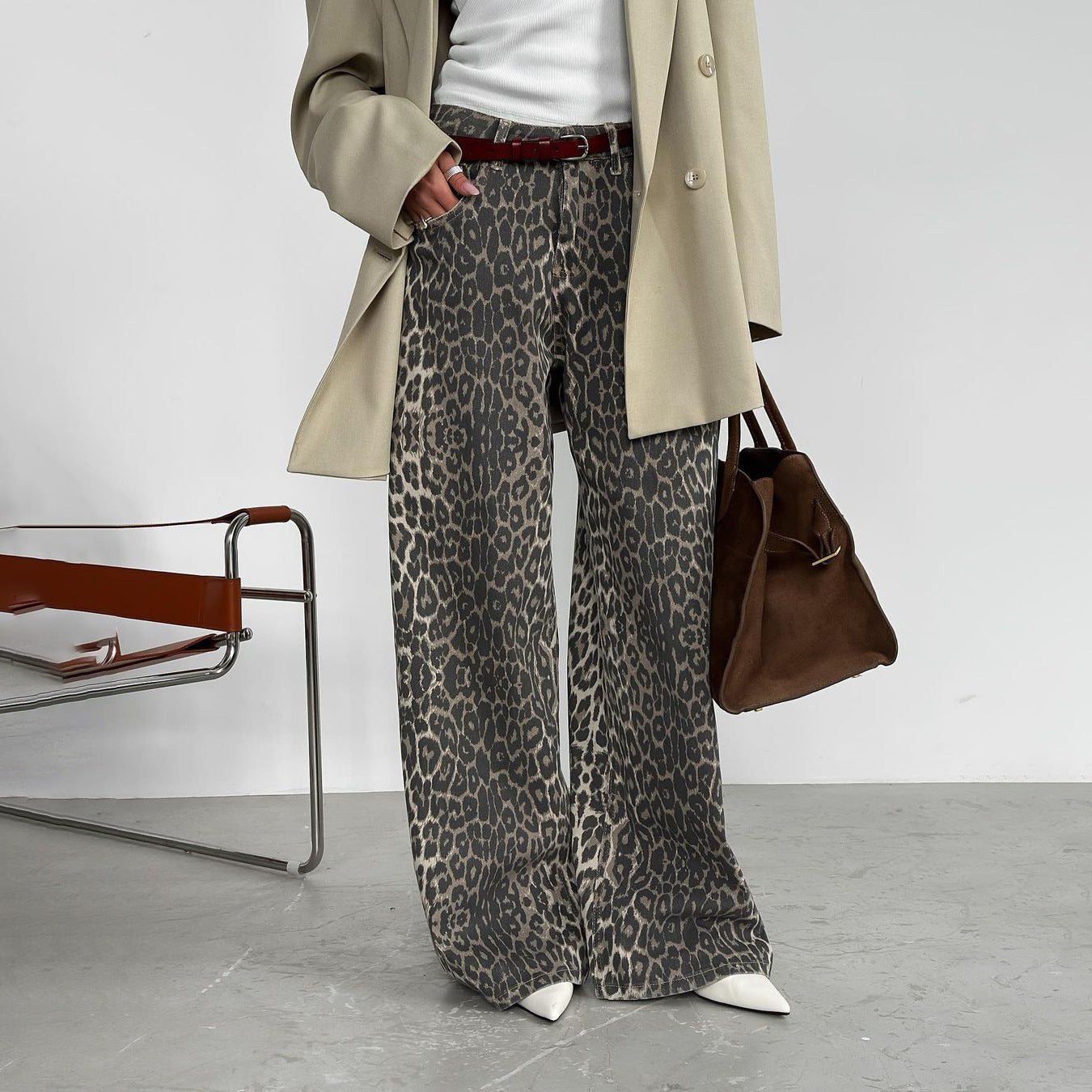 Chic and Style wide leopard pants for women