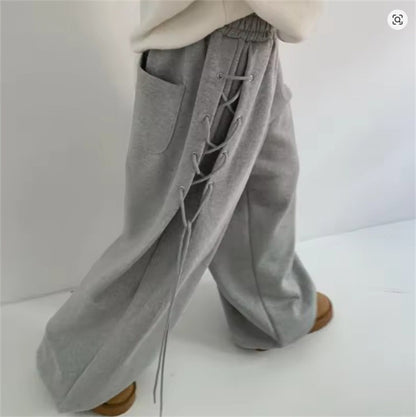 Casual and trendy women's sweatpants with laces Chic and Style