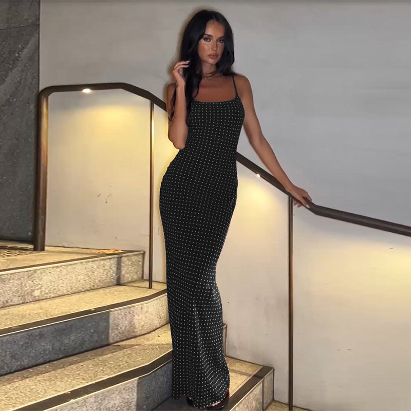 Robe maxi élégante et cintrée pour dames avec des bretelles spaghetti Chic und Stil