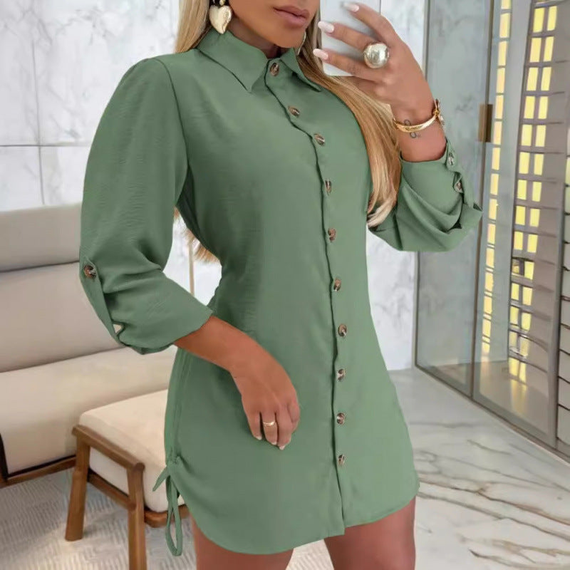 Robe chemise à boutons pour dames à coupe féminine avec détails volants Chic und Stil