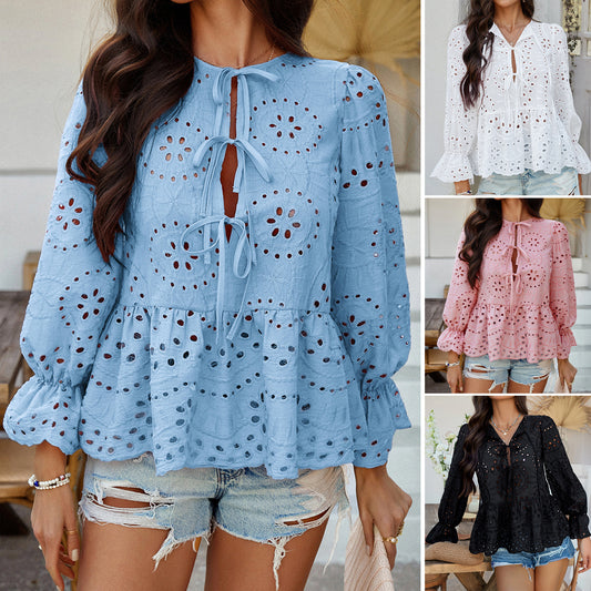 Blouse en dentelle pour dames avec des détails de volants et un laçage Chic und Stil