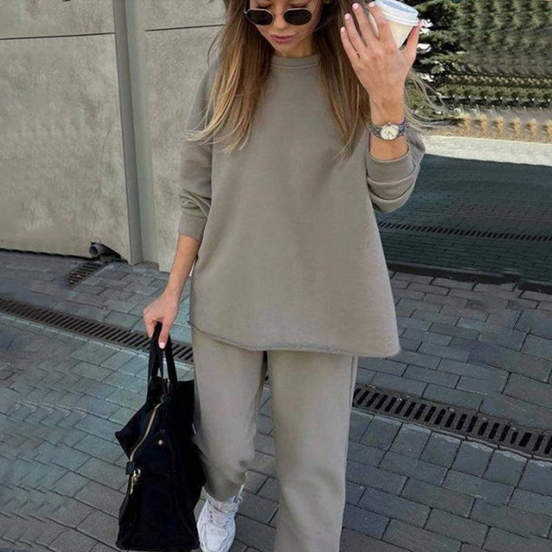 Dames Costume de détente confortable avec sweat-shirt oversized et pantalons élastiques Chic und Stil