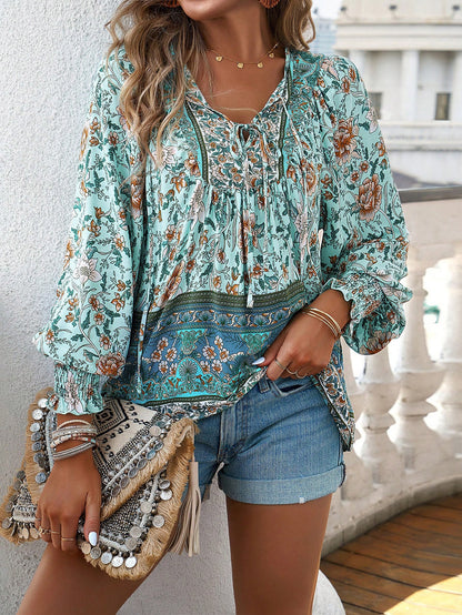 Chemisier dames avec motifs floraux et décolleté à nouer Chic und Stil