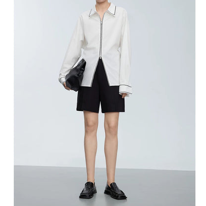 Blouse ajustée à manches longues pour femmes avec fermeture boutonnée et bord contrastant Chic und Stil