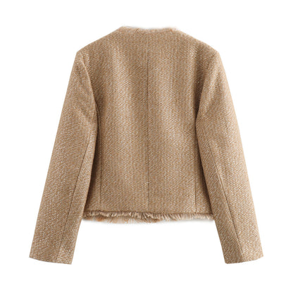 Blazer féminin élégant coupé court avec tissu texturé et détails de boutons dorés Chic und Stil