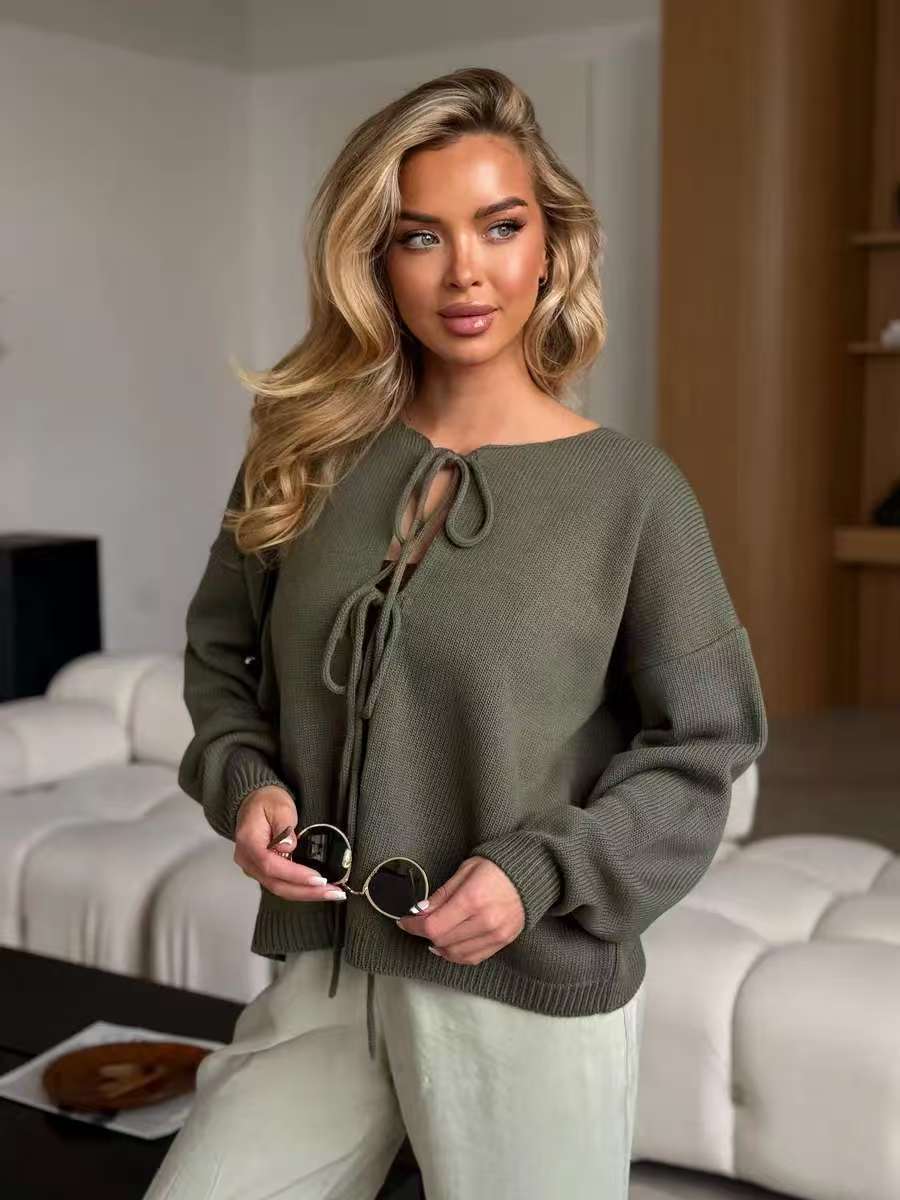 Pull en tricot pour femmes avec un lacet élégant et une coupe confortable Chic und Stil