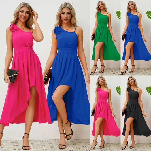 Robe maxi asymétrique pour femmes avec détail d'épaule et fente haute Chic und Stil