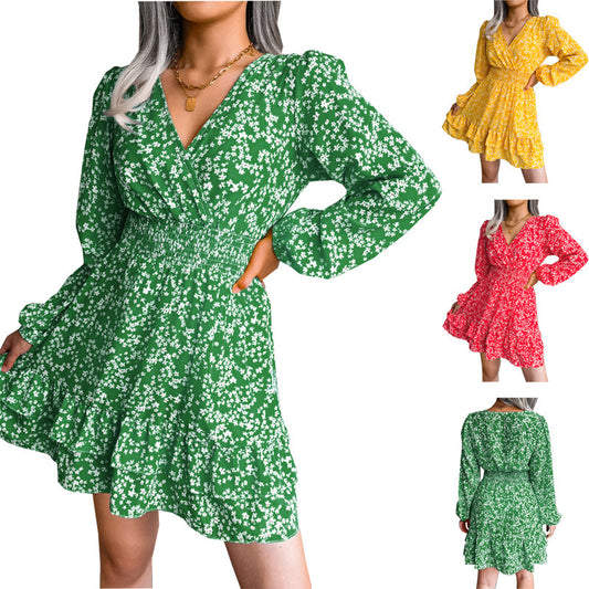 Robe floral romantique pour femme avec décolleté en V et détails en volants Chic und Stil
