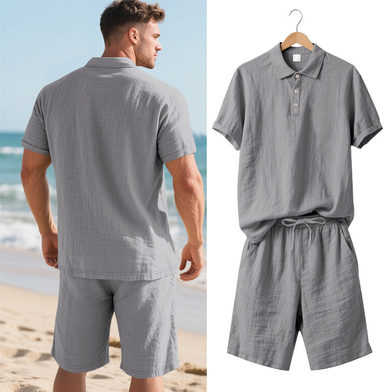 Tenue de loisirs pour hommes avec polo et shorts Chic und Stil