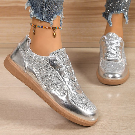 Baskets scintillantes pour dames avec une tige à la mode et une semelle confortable Chic und Stil