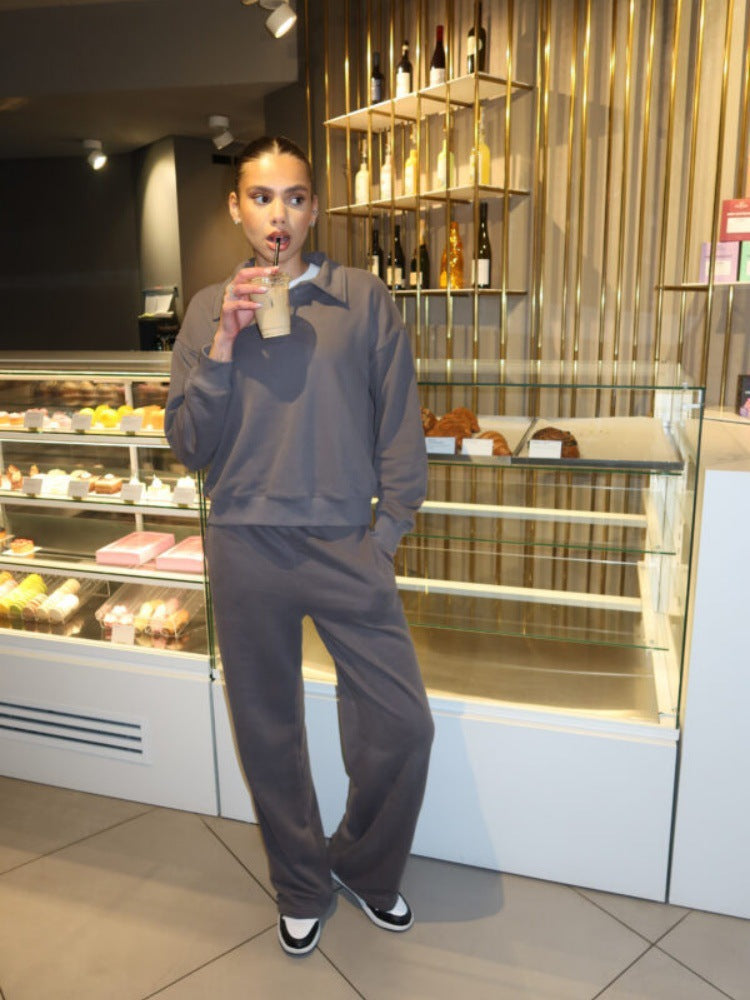 Sports leisure set for women with stylish polo collar jacket and comfortable jogger pants Chic and Style