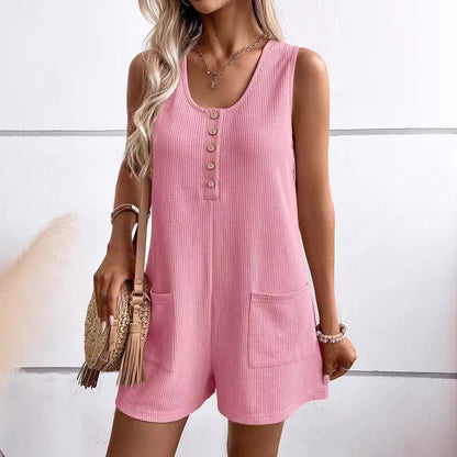 Women's casual jumpsuit in breathable waffle weave with button placket and practical pockets. Chic and stylish.