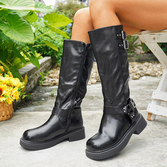 Bottes pour femmes avec des détails de boucles à la mode et un matériau supérieur résistant Chic und Stil