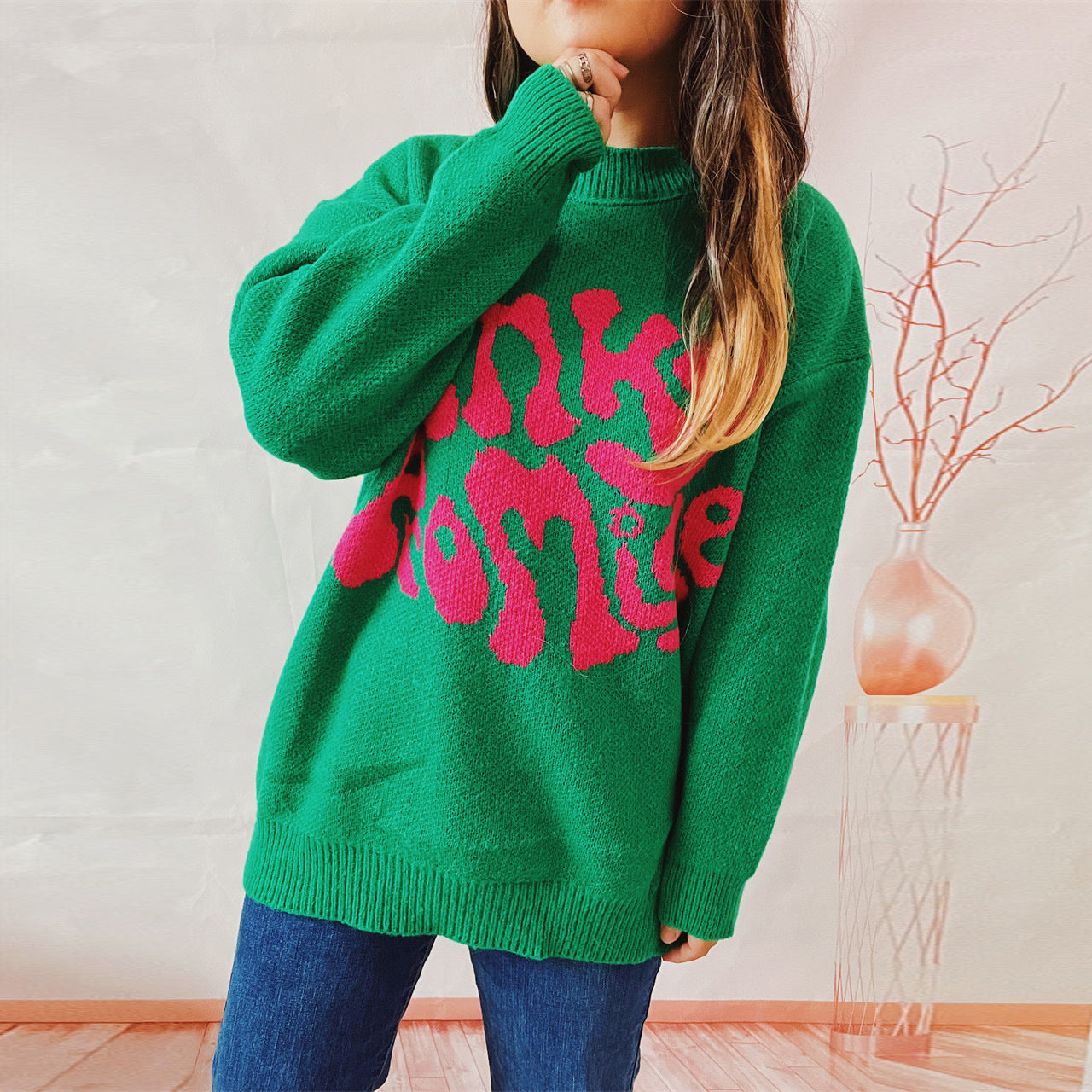 Pull femme décontracté avec application de texte en grande superficie Chic und Stil