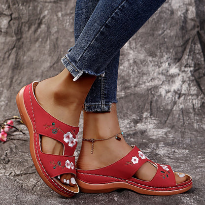 Sandales à brides féminines à broderies florales et semelle intérieure confortable Chic und Stil
