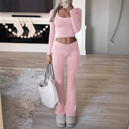 Casual lounge set for women with long sleeve top and flared pants Chic und Stil