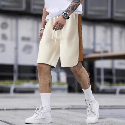 Shorts de sport pour hommes avec une structure riche en détails et une poche latérale innovante Chic und Stil