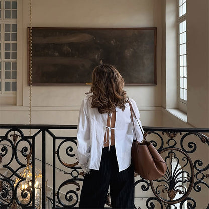 Chemisier pour femmes avec des accents de dentelle élégants et des manches bouffantes Chic und Stil