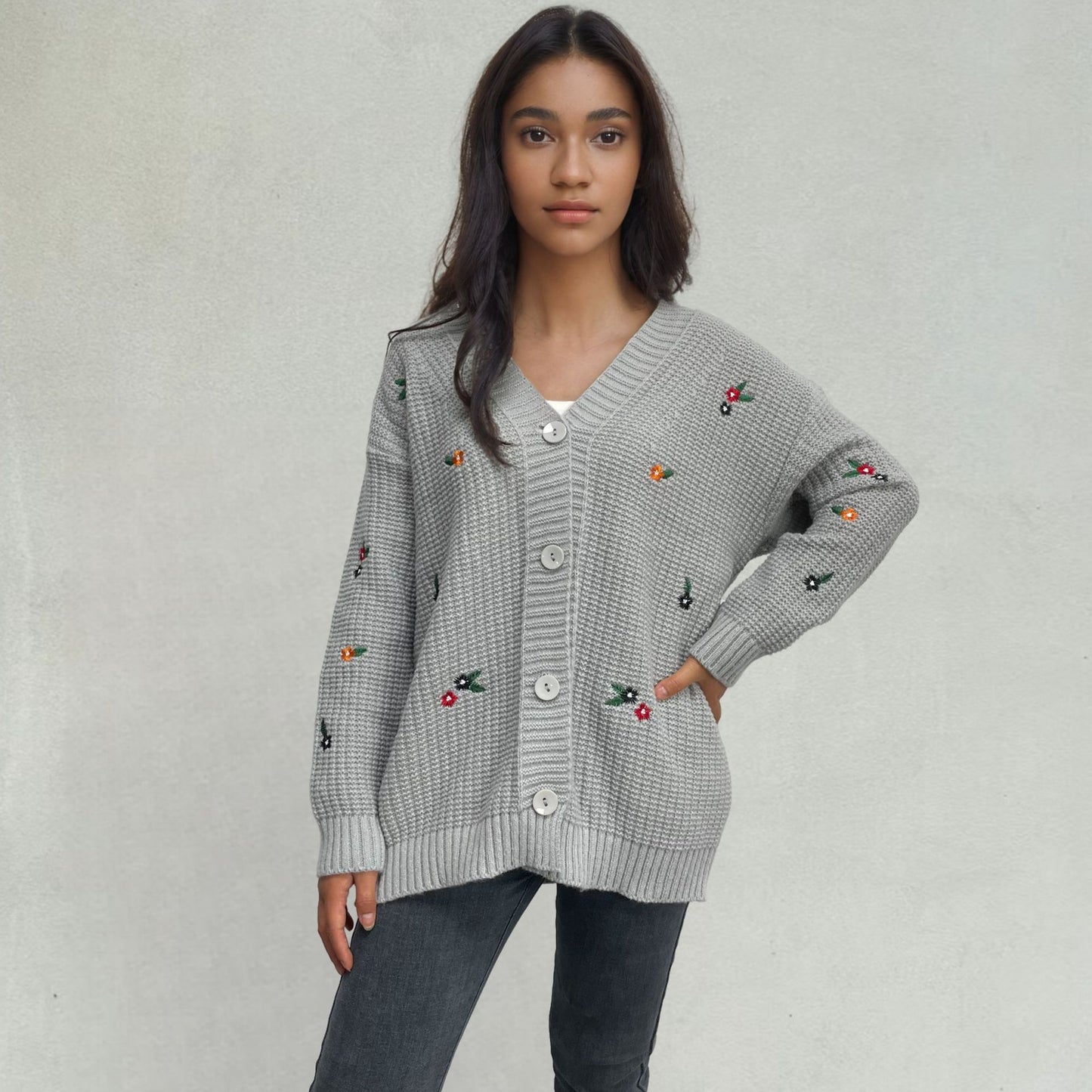 Dames Gros-Tricot Cardigan avec motif floral 3D et coupe confortable Chic und Stil