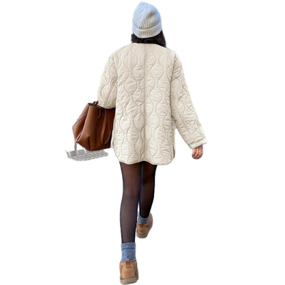 Dame doudoune avec grandes poches et col rond Chic und Stil